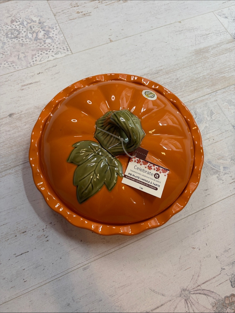 Celebrate It Pumpkin Pie Plate Bakeware